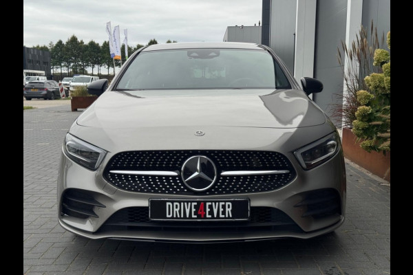 Mercedes-Benz A-Klasse 220 AMG M2020 PANO NAVI CAMERA PDC SPORTVELGEN Mercedes-Benz A-Klasse 220 AMG M2020 PANO NAVI CAMERA PDC SPORTVELGEN