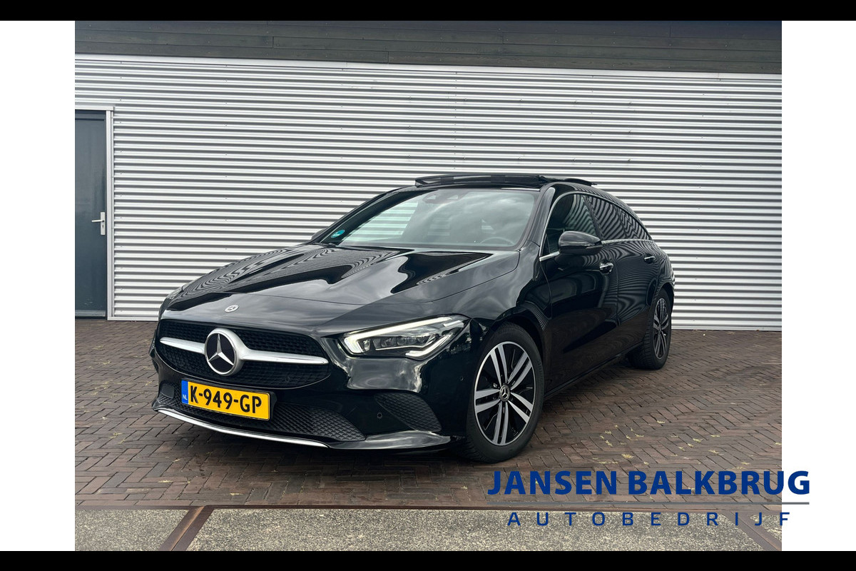 Mercedes-Benz CLA-Klasse Shooting Brake 180 Business Solution Luxury panoramadak trekhaak Mercedes-Benz CLA-Klasse Shooting Brake 180 Business Solution Luxury panoramadak trekhaak