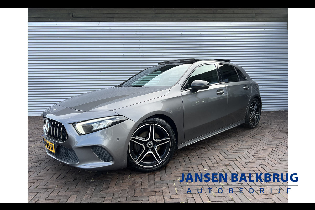 Mercedes-Benz A-Klasse 180 Business Solution AMG Night Upgrade panoramadak VEEL OPTIES!! Mercedes-Benz A-Klasse 180 Business Solution AMG Night Upgrade panoramadak VEEL OPTIES!!