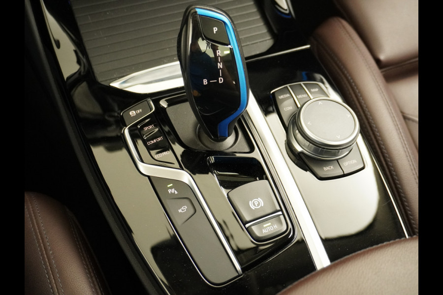 BMW iX3 High Executive 80kWh Leer+Elektr.-verst. Adap.Cruise Apple Carplay Android Auto Navi Ecc 360°Camera Panoramaschuifdak Harman&Kar Stoelverwarming Parkeer+Achteruitrij assistent Led Origineel Nederlandse Auto Zeer compleet! €73.000 nieuw!