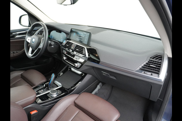 BMW iX3 High Executive 80kWh Leer+Elektr.-verst. Adap.Cruise Apple Carplay Android Auto Navi Ecc 360°Camera Panoramaschuifdak Harman&Kar Stoelverwarming Parkeer+Achteruitrij assistent Led Origineel Nederlandse Auto Zeer compleet! €73.000 nieuw!