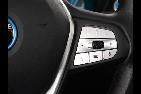 BMW iX3 High Executive 80kWh Leer+Elektr.-verst. Adap.Cruise Apple Carplay Android Auto Navi Ecc 360°Camera Panoramaschuifdak Harman&Kar Stoelverwarming Parkeer+Achteruitrij assistent Led Origineel Nederlandse Auto Zeer compleet! €73.000 nieuw!