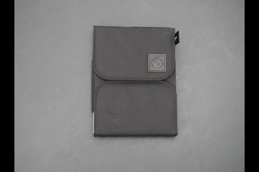 BMW iX3 High Executive 80kWh Leer+Elektr.-verst. Adap.Cruise Apple Carplay Android Auto Navi Ecc 360°Camera Panoramaschuifdak Harman&Kar Stoelverwarming Parkeer+Achteruitrij assistent Led Origineel Nederlandse Auto Zeer compleet! €73.000 nieuw!