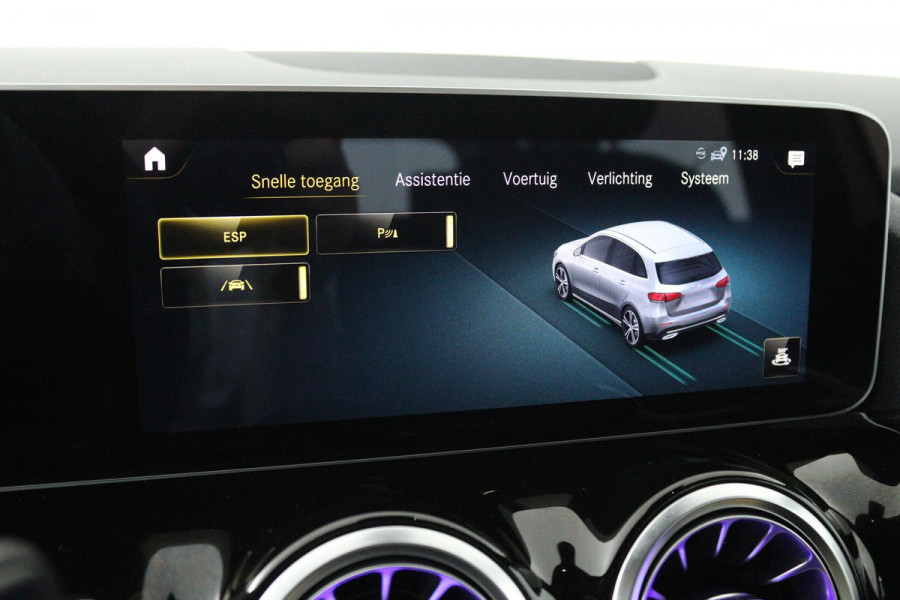 Mercedes-Benz B-Klasse 180 Launch Edition Premium Automaat (SFEERVERLICHTING, 360 CAMERA, STOELVERWARMING, GOED ONDERHOUDEN)