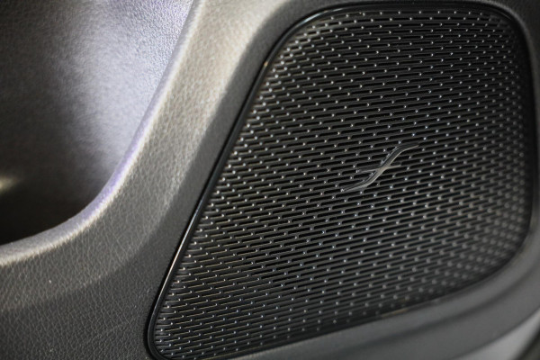 Mercedes-Benz A-Klasse 250 e AMG 45 Look / Acc / Memory / Lane Assist / Digital Cockpit / Sfeerverlichting / Camera / Pano / 18 In Mercedes-Benz A-Klasse 250 e AMG 45 Look / Acc / Memory / Lane Assist / Digital Cockpit / Sfeerverlichting / Camera / Pano / 18 In