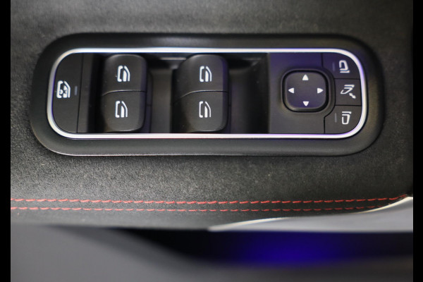 Mercedes-Benz A-Klasse 250 e AMG 45 Look / Acc / Memory / Lane Assist / Digital Cockpit / Sfeerverlichting / Camera / Pano / 18 In Mercedes-Benz A-Klasse 250 e AMG 45 Look / Acc / Memory / Lane Assist / Digital Cockpit / Sfeerverlichting / Camera / Pano / 18 In