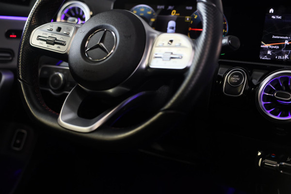 Mercedes-Benz A-Klasse 250 e AMG 45 Look / Acc / Memory / Lane Assist / Digital Cockpit / Sfeerverlichting / Camera / Pano / 18 In Mercedes-Benz A-Klasse 250 e AMG 45 Look / Acc / Memory / Lane Assist / Digital Cockpit / Sfeerverlichting / Camera / Pano / 18 In