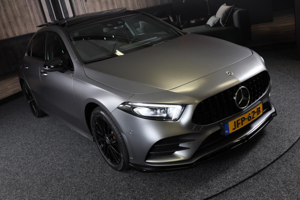 Mercedes-Benz A-Klasse 250 e AMG 45 Look / Acc / Memory / Lane Assist / Digital Cockpit / Sfeerverlichting / Camera / Pano / 18 In Mercedes-Benz A-Klasse 250 e AMG 45 Look / Acc / Memory / Lane Assist / Digital Cockpit / Sfeerverlichting / Camera / Pano / 18 In