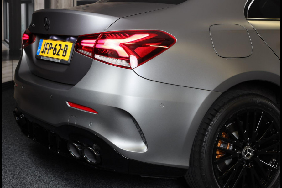 Mercedes-Benz A-Klasse 250 e AMG 45 Look / Acc / Memory / Lane Assist / Digital Cockpit / Sfeerverlichting / Camera / Pano / 18 In Mercedes-Benz A-Klasse 250 e AMG 45 Look / Acc / Memory / Lane Assist / Digital Cockpit / Sfeerverlichting / Camera / Pano / 18 In