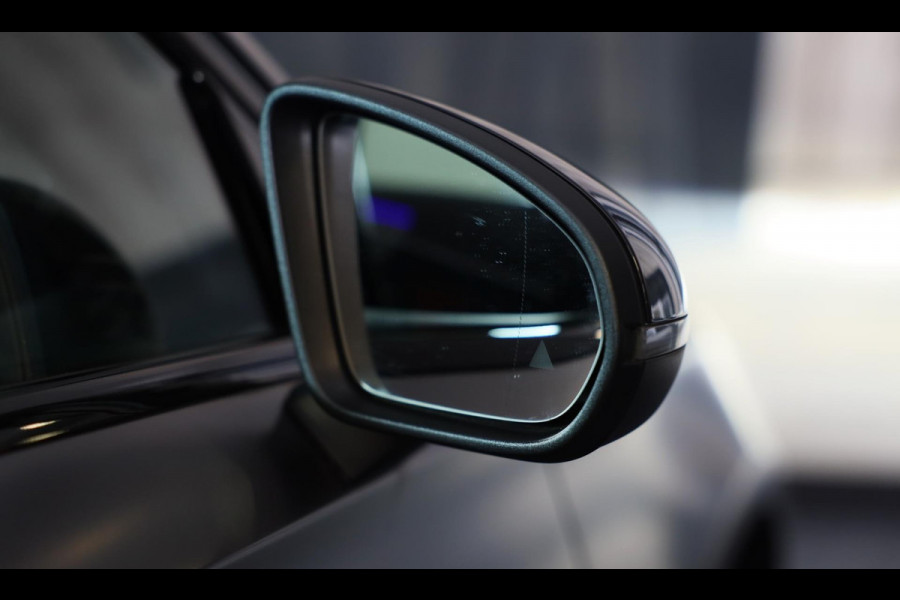 Mercedes-Benz A-Klasse 250 e AMG 45 Look / Acc / Memory / Lane Assist / Digital Cockpit / Sfeerverlichting / Camera / Pano / 18 In Mercedes-Benz A-Klasse 250 e AMG 45 Look / Acc / Memory / Lane Assist / Digital Cockpit / Sfeerverlichting / Camera / Pano / 18 In