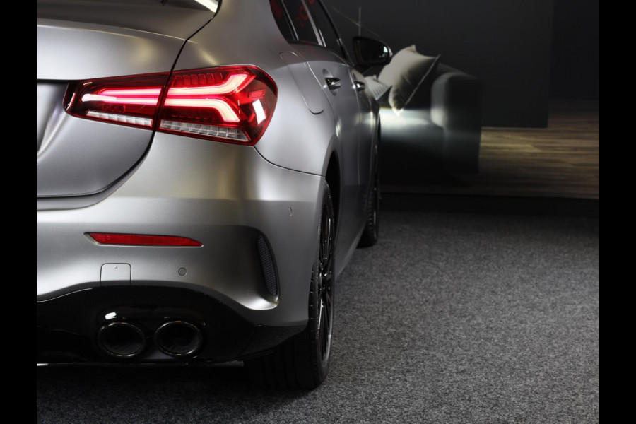 Mercedes-Benz A-Klasse 250 e AMG 45 Look / Acc / Memory / Lane Assist / Digital Cockpit / Sfeerverlichting / Camera / Pano / 18 In Mercedes-Benz A-Klasse 250 e AMG 45 Look / Acc / Memory / Lane Assist / Digital Cockpit / Sfeerverlichting / Camera / Pano / 18 In