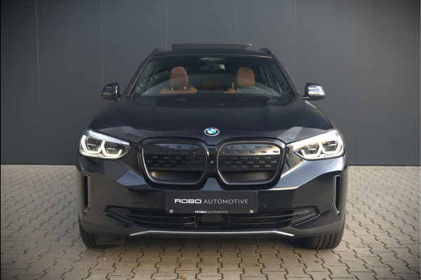 BMW iX3 High Executive 80 kWh | Panoramadak | Keyless | Stoelverwarming | Harman Kardon | Memory Seat | Head-Up Display | 360 Camera | Adaptief Onderstel | Trekhaak | Adaptive LED | Elektrische Stoelen | Apple Carplay | N BMW iX3 High Executive 80 kWh | Panoramadak | Keyless | Stoelverwarming | Harman Kardon | Memory Seat | Head-Up Display | 360 Camera | Adaptief Onderstel | Trekhaak | Adaptive LED | Elektrische Stoelen | Apple Carplay | N
