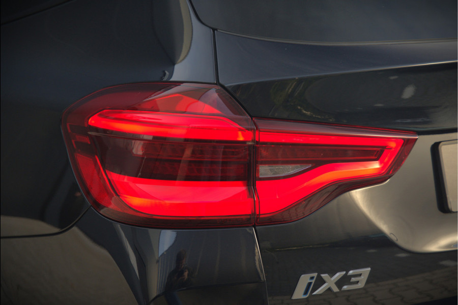 BMW iX3 High Executive 80 kWh | Panoramadak | Keyless | Stoelverwarming | Harman Kardon | Memory Seat | Head-Up Display | 360 Camera | Adaptief Onderstel | Trekhaak | Adaptive LED | Elektrische Stoelen | Apple Carplay | N BMW iX3 High Executive 80 kWh | Panoramadak | Keyless | Stoelverwarming | Harman Kardon | Memory Seat | Head-Up Display | 360 Camera | Adaptief Onderstel | Trekhaak | Adaptive LED | Elektrische Stoelen | Apple Carplay | N