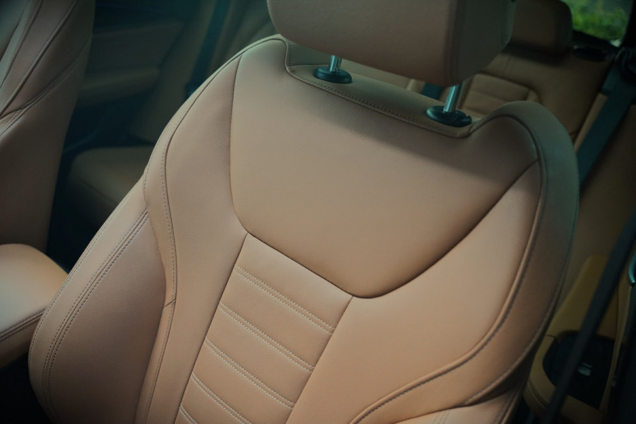 BMW iX3 High Executive 80 kWh | Panoramadak | Keyless | Stoelverwarming | Harman Kardon | Memory Seat | Head-Up Display | 360 Camera | Adaptief Onderstel | Trekhaak | Adaptive LED | Elektrische Stoelen | Apple Carplay | N BMW iX3 High Executive 80 kWh | Panoramadak | Keyless | Stoelverwarming | Harman Kardon | Memory Seat | Head-Up Display | 360 Camera | Adaptief Onderstel | Trekhaak | Adaptive LED | Elektrische Stoelen | Apple Carplay | N