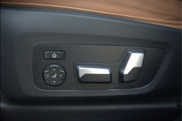 BMW iX3 High Executive 80 kWh | Panoramadak | Keyless | Stoelverwarming | Harman Kardon | Memory Seat | Head-Up Display | 360 Camera | Adaptief Onderstel | Trekhaak | Adaptive LED | Elektrische Stoelen | Apple Carplay | N BMW iX3 High Executive 80 kWh | Panoramadak | Keyless | Stoelverwarming | Harman Kardon | Memory Seat | Head-Up Display | 360 Camera | Adaptief Onderstel | Trekhaak | Adaptive LED | Elektrische Stoelen | Apple Carplay | N