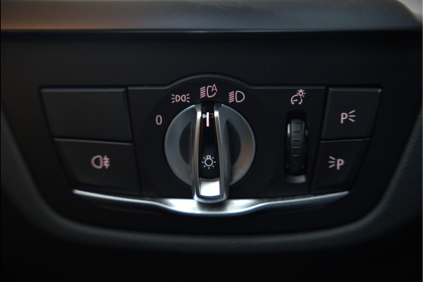 BMW iX3 High Executive 80 kWh | Panoramadak | Keyless | Stoelverwarming | Harman Kardon | Memory Seat | Head-Up Display | 360 Camera | Adaptief Onderstel | Trekhaak | Adaptive LED | Elektrische Stoelen | Apple Carplay | N BMW iX3 High Executive 80 kWh | Panoramadak | Keyless | Stoelverwarming | Harman Kardon | Memory Seat | Head-Up Display | 360 Camera | Adaptief Onderstel | Trekhaak | Adaptive LED | Elektrische Stoelen | Apple Carplay | N