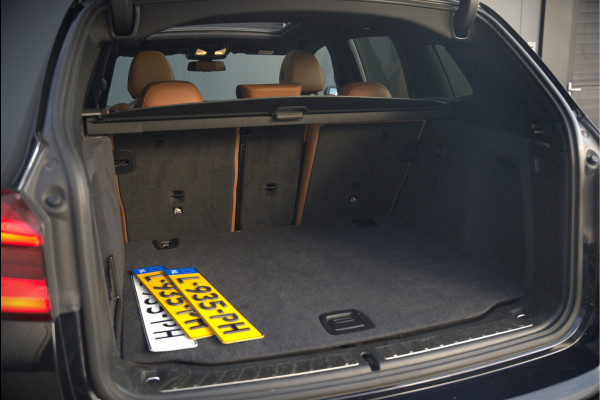 BMW iX3 High Executive 80 kWh | Panoramadak | Keyless | Stoelverwarming | Harman Kardon | Memory Seat | Head-Up Display | 360 Camera | Adaptief Onderstel | Trekhaak | Adaptive LED | Elektrische Stoelen | Apple Carplay | N BMW iX3 High Executive 80 kWh | Panoramadak | Keyless | Stoelverwarming | Harman Kardon | Memory Seat | Head-Up Display | 360 Camera | Adaptief Onderstel | Trekhaak | Adaptive LED | Elektrische Stoelen | Apple Carplay | N