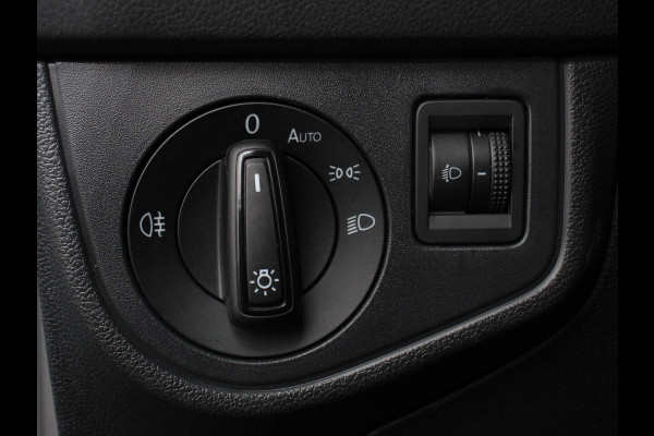 Volkswagen Polo 1.0 TSI DSG Comfortline | Navigatie | App Connect / Apple Carplay / Android Auto | Climate Control | Stoelverwarming | Extra Getint glas Volkswagen Polo 1.0 TSI DSG Comfortline | Navigatie | App Connect / Apple Carplay / Android Auto | Climate Control | Stoelverwarming | Extra Getint glas