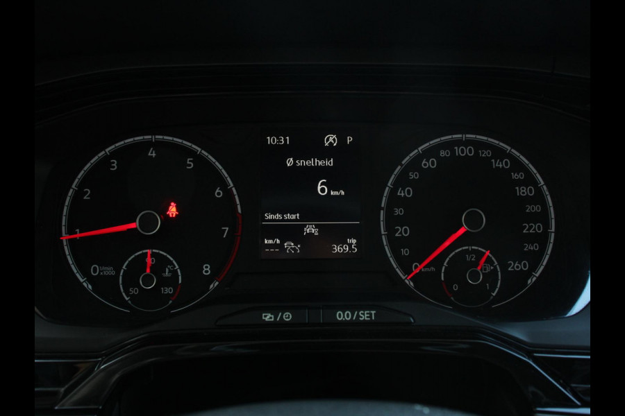 Volkswagen Polo 1.0 TSI DSG Comfortline | Navigatie | App Connect / Apple Carplay / Android Auto | Climate Control | Stoelverwarming | Extra Getint glas Volkswagen Polo 1.0 TSI DSG Comfortline | Navigatie | App Connect / Apple Carplay / Android Auto | Climate Control | Stoelverwarming | Extra Getint glas