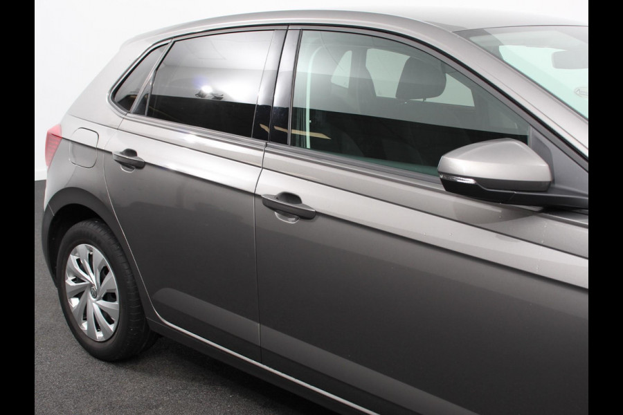 Volkswagen Polo 1.0 TSI DSG Comfortline | Navigatie | App Connect / Apple Carplay / Android Auto | Climate Control | Stoelverwarming | Extra Getint glas Volkswagen Polo 1.0 TSI DSG Comfortline | Navigatie | App Connect / Apple Carplay / Android Auto | Climate Control | Stoelverwarming | Extra Getint glas