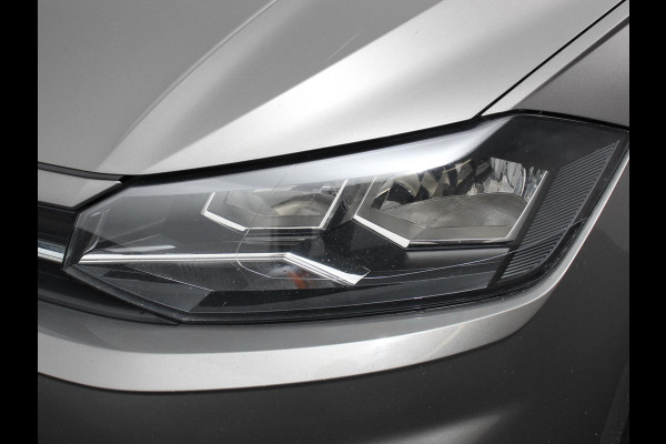 Volkswagen Polo 1.0 TSI DSG Comfortline | Navigatie | App Connect / Apple Carplay / Android Auto | Climate Control | Stoelverwarming | Extra Getint glas Volkswagen Polo 1.0 TSI DSG Comfortline | Navigatie | App Connect / Apple Carplay / Android Auto | Climate Control | Stoelverwarming | Extra Getint glas
