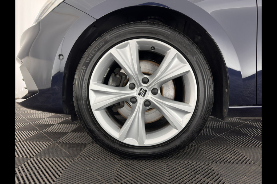 Seat Leon Sportstourer 2.0 TDI FR Business Intense (INCL-BTW) Aut.  *PANO | FULL-LED | ADAPTIVE-CRUISE | DIGI-COCKPIT | NAVI-FULLMAP | LEATHER-MICROFIBRE | CARPLAY | KEYLESS | SHIFT-PADDLES | SPORT-SEATS | AMBIENT-LIGHT | CAMERA | 17''ALU | T