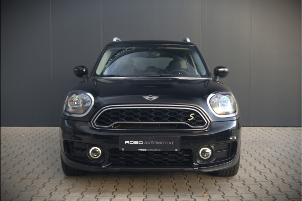 MINI Countryman 2.0 Cooper S E ALL4 | Stoelverwarming | Parkeersensoren | Apple Carplay | Navigatie | Keyless | Ambiance Verlichting | Climate Control |