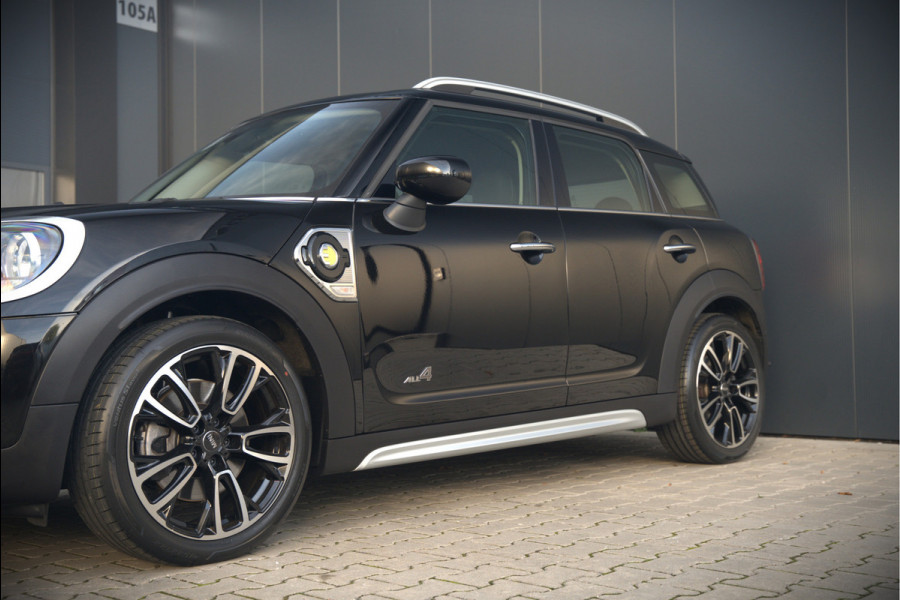 MINI Countryman 2.0 Cooper S E ALL4 | Stoelverwarming | Parkeersensoren | Apple Carplay | Navigatie | Keyless | Ambiance Verlichting | Climate Control |