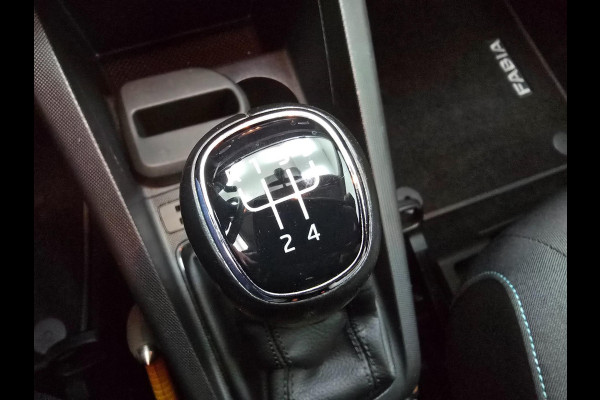 Škoda Fabia Combi Occasion 1.2 TSI JOY met cruisecontrol en bluetooth audio | Tweedehands Skoda fabia combi in zwart | Clima airco