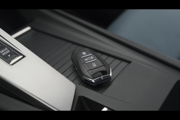 Peugeot 308 PureTech 130 GT Pack Business | Camera | Dodehoekdetectie | Apple Carplay Peugeot 308 PureTech 130 GT Pack Business | Camera | Dodehoekdetectie | Apple Carplay