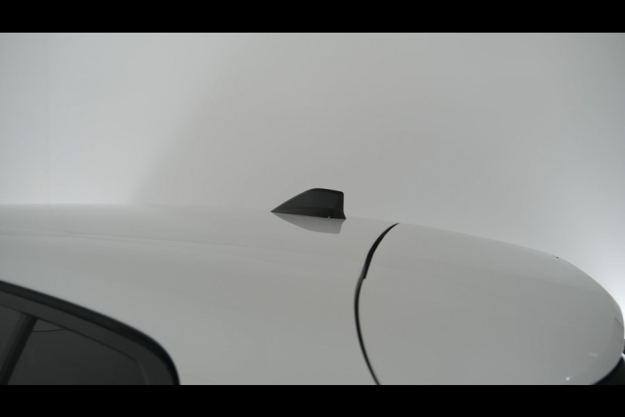 Peugeot 308 PureTech 130 GT Pack Business | Camera | Dodehoekdetectie | Apple Carplay Peugeot 308 PureTech 130 GT Pack Business | Camera | Dodehoekdetectie | Apple Carplay