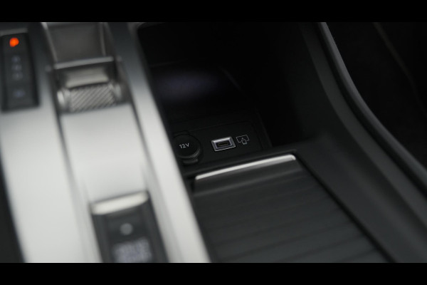 Peugeot 308 PureTech 130 GT Pack Business | Camera | Dodehoekdetectie | Apple Carplay Peugeot 308 PureTech 130 GT Pack Business | Camera | Dodehoekdetectie | Apple Carplay