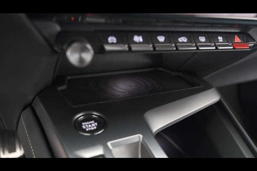 Peugeot 308 PureTech 130 GT Pack Business | Camera | Dodehoekdetectie | Apple Carplay Peugeot 308 PureTech 130 GT Pack Business | Camera | Dodehoekdetectie | Apple Carplay