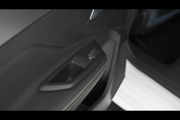 Peugeot 308 PureTech 130 GT Pack Business | Camera | Dodehoekdetectie | Apple Carplay Peugeot 308 PureTech 130 GT Pack Business | Camera | Dodehoekdetectie | Apple Carplay