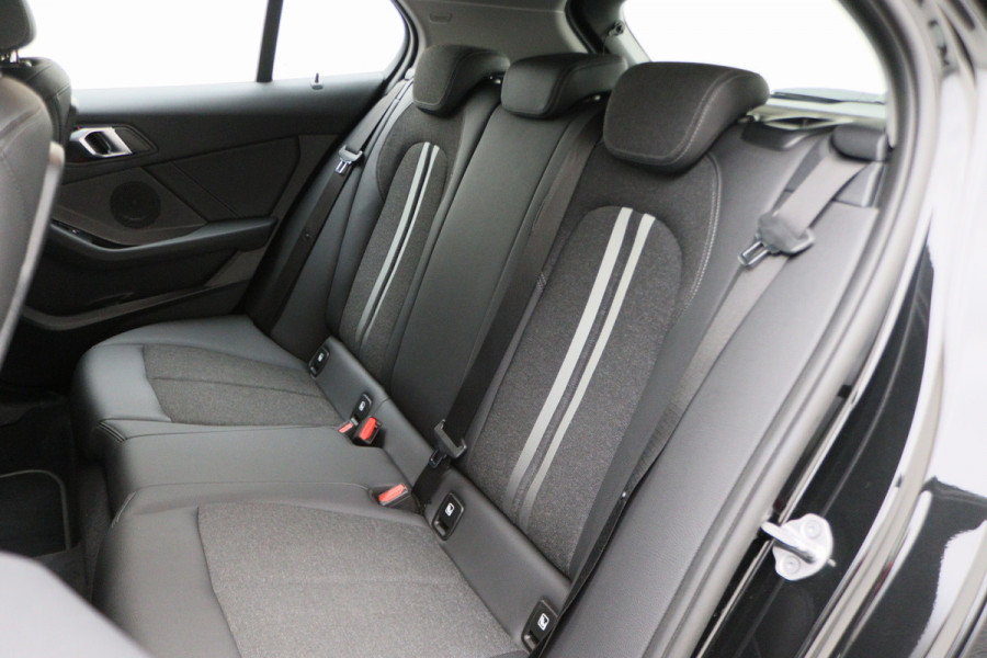 BMW 1-serie 118i Introduction Edition
