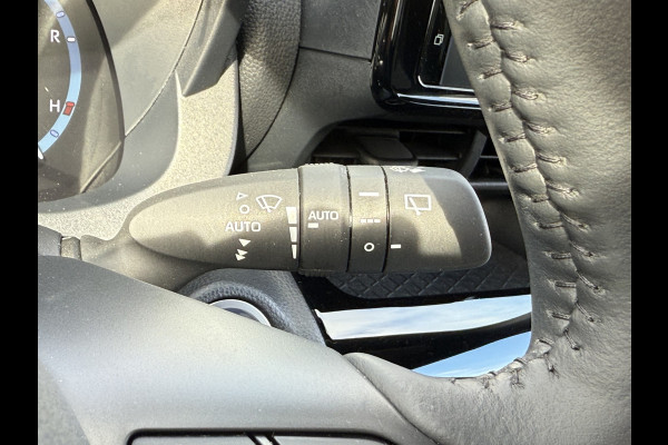 Toyota Yaris Cross 1.5 Hybrid Team D | CarPlay | Camera | ACC | Keyless | LED | DAB+ | 17 inch