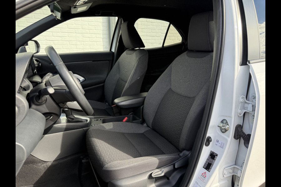 Toyota Yaris Cross 1.5 Hybrid Team D | CarPlay | Camera | ACC | Keyless | LED | DAB+ | 17 inch
