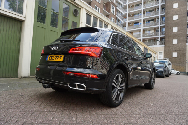 Audi Q5 55 TFSI e quattro Competition Aut7 | Black on Black | B&O | S-line | Virtual Cockpit | Adaptive cruise | Sfeerverlichting | Trekhaak |