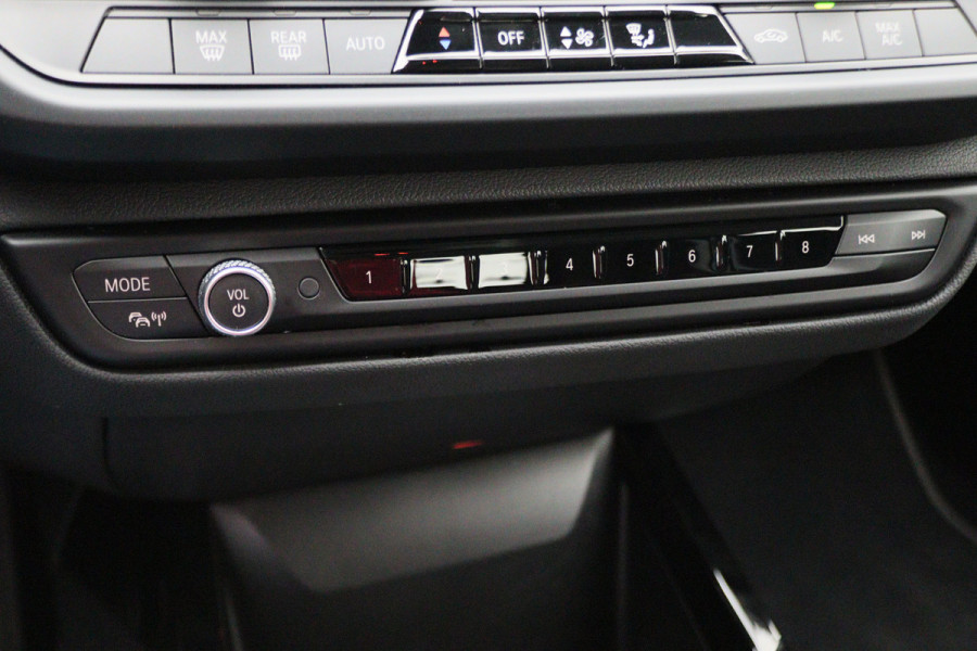 BMW 1-serie 118i Introduction Edition