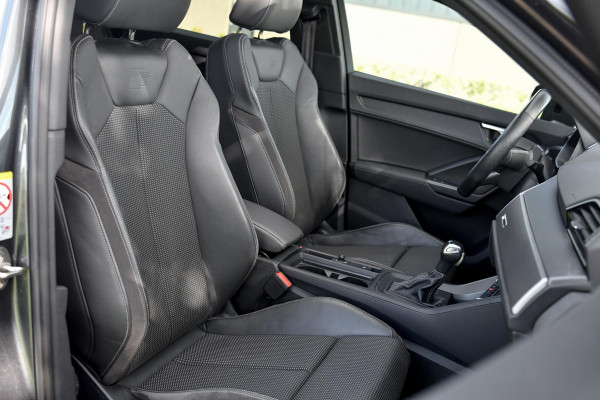 Audi Q3 Sportback 45 TFSI e 3x S-Line. Pano, ACC, Keyless, Dodeh, Camera, Matrix, 21'', CarPlay!