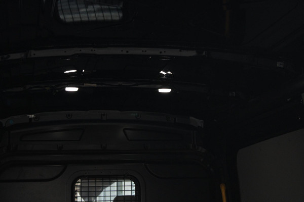 Ford E-Transit 350 L3H2 Trend 68 kWh 184pk | Zuid | Post NL Subco uitvoering | Power onboard | SYNC 4 Navigatie