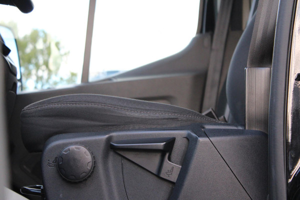 Ford E-Transit 350 L3H2 Trend 68 kWh 184pk | Zuid | Post NL Subco uitvoering | Power onboard | SYNC 4 Navigatie