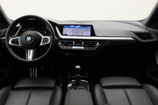 BMW 2 Serie Gran Coupé 218i High Executive Leer, HiFi Sound System, Camera, Cruise, Apple Carplay, DAB, Trekhaak, 19''