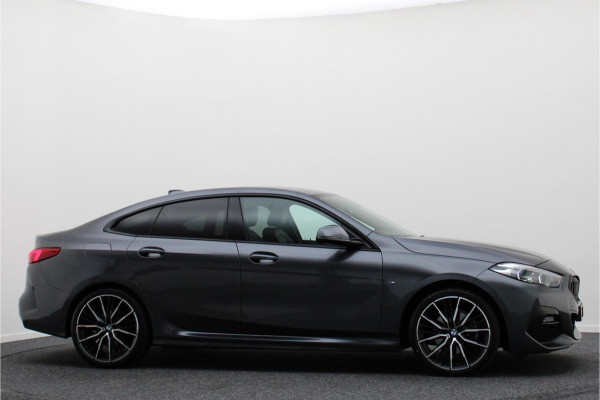 BMW 2 Serie Gran Coupé 218i High Executive Leer, HiFi Sound System, Camera, Cruise, Apple Carplay, DAB, Trekhaak, 19''