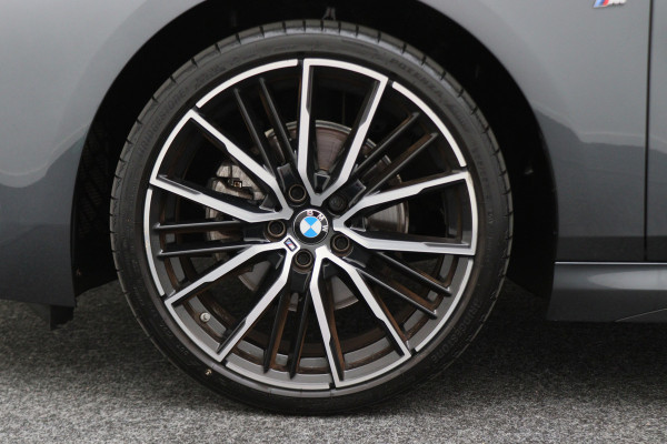 BMW 2 Serie Gran Coupé 218i High Executive Leer, HiFi Sound System, Camera, Cruise, Apple Carplay, DAB, Trekhaak, 19''