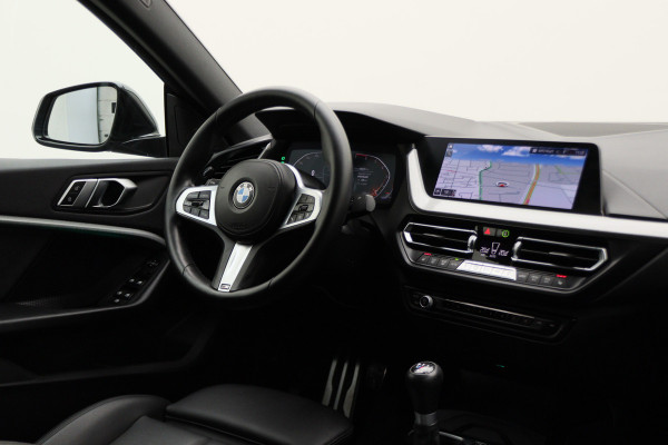 BMW 2 Serie Gran Coupé 218i High Executive Leer, HiFi Sound System, Camera, Cruise, Apple Carplay, DAB, Trekhaak, 19''