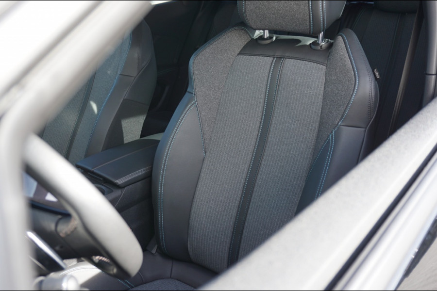 Peugeot 3008 195PK PHEV Allure ADAPTIVE | CAMERA | DODEHOEK | KEYLESS!