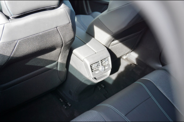 Peugeot 3008 195PK PHEV Allure ADAPTIVE | CAMERA | DODEHOEK | KEYLESS!