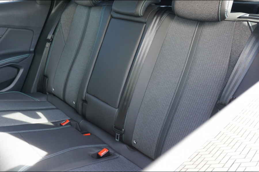 Peugeot 3008 195PK PHEV Allure ADAPTIVE | CAMERA | DODEHOEK | KEYLESS!