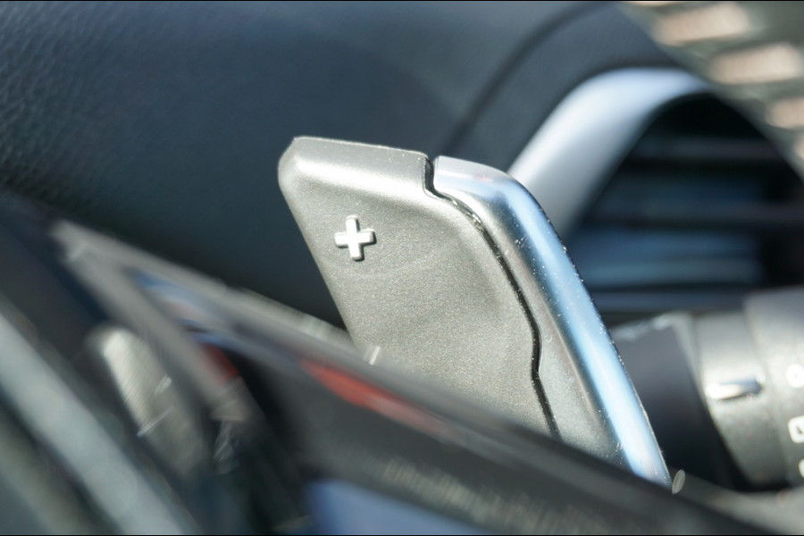 Peugeot 3008 195PK PHEV Allure ADAPTIVE | CAMERA | DODEHOEK | KEYLESS!